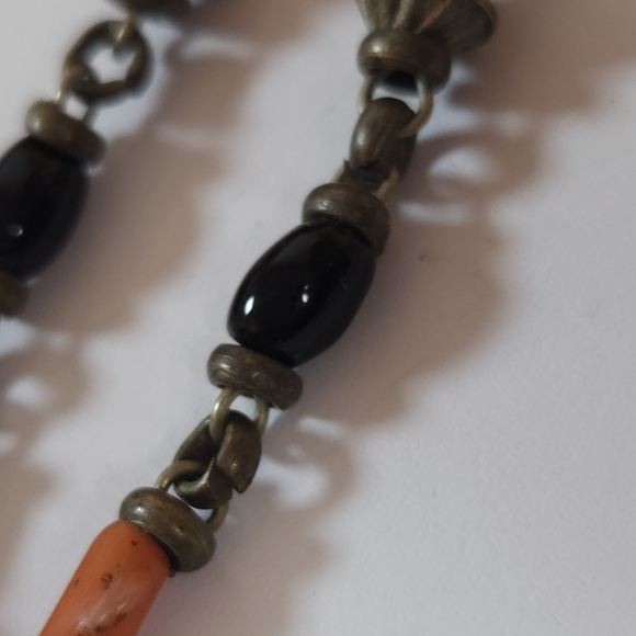 Vintage Yemeni Coral & Black Onyx Stone Beaded Tiger Eye Teardrop Stone Necklace - Picture 11 of 16